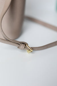 The Cloe Crossbody